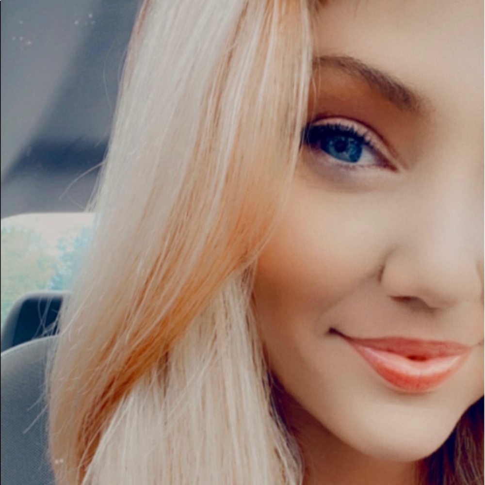 Meet your Posher, Tiffany